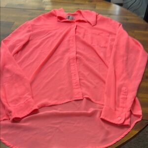 Chic Coral‎ Button-Up Blouse